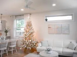 NEW Coastal 3BR Retreat - 1 Mile to Historic Downtown, Short Drive to Beach, Waffle Bar and Patio