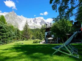 Hotel Locanda Belvedere, готель у Курмайорі