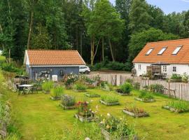 5 star holiday home in Svebølle, hotel v destinaci Lille Fuglede