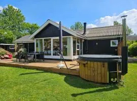 5 star holiday home in Føllenslev