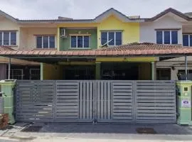 Homestay Warisan Violet Bertam Jaya