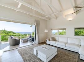 Aqua North on Ross Easy Walk to Beach Village, hotel v destinaci Sunshine Beach