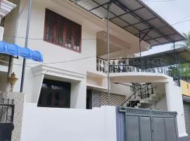 Aromal Homestay