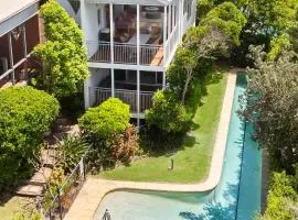 Tranquil Treetop Retreat with Pool and Ocean Views