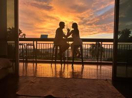 KK Sunset Villa- Full Sunset Balcony, Mosquito Free, 4K TVs, 5G WIFI and more!, hotel que admite mascotas en Kota Kinabalu