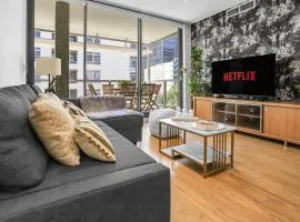 Central Location NSW 3 Bedroom Apartment with Balcony