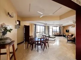 BeachLuxe 3bdr Pool Beach Access