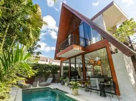 Tropical Private Pool Villa Indra Pererenan by Orivista