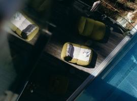 Boutique Aparthotel Chalets Coburg、シュラートミンクのアパートメント