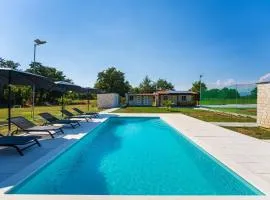 Holiday home Relax