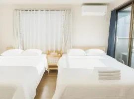 202 Room, a 6-minute walk from Tokyo Koiwa Station Direct connected to Shinjuku and Akihabara Stations Comfortable one-bedroom apartment with separate wet and dry areas