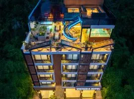 Cat Ba Wistaria Hotel- Jacuzzi Rooftop & Fitness