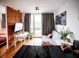 City Center Modern Flat with Skyline View -15th floor! #Smart TV #Fast Wi-Fi #Metro