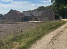 Hoeve schoneborg, hotel in Belfeld