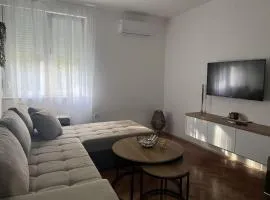 YouthStreet Apartment