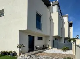 Cozy Home In Privlaka With Wifi