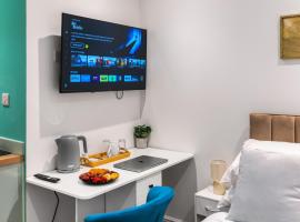 Hilltop Apartment 6 - Uk50598, hotel i Earl Shilton