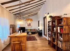 Casa Campo 10 min de Puy de Fou, Hotel in Guadamur