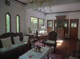 Lanna Style Wooden House Pool Villa