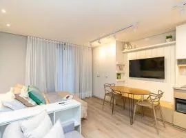 Studio Premium p/ 4 pessoas no All Batel - BAT1316