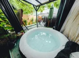 TranquilHaus! 3BR Retreat with Spa Saunas, Hot Tub & Garden Cinema