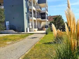 Apartments Royal Holiday