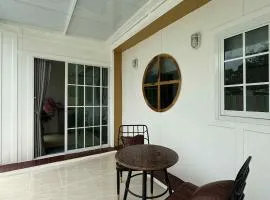 บ้านสวนแสงหล้า วิลล่า รีสอร์ท