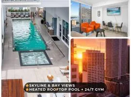 Heart of downtown Miami Studio POOL & GYM