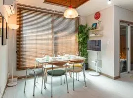 Jeonju Hanok Village,2 Rooms,Private house,Jeonju Station 12 minutesn each room,Jeonju Station 12 minutes