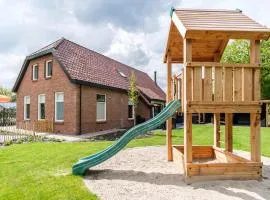 Familiehuis de Rheezermaten met Jacuzzi