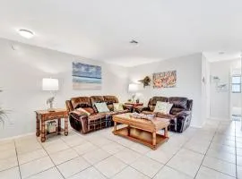 Blissful Beach Retreat BC