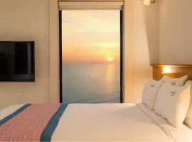 Gyeongju Luna Piena Poolvilla