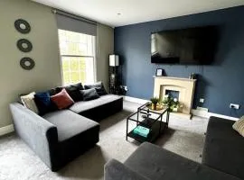 Penthouse Parade Apartment, Sleeps 6
