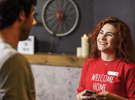 Ibis London Luton Airport, hotel en Luton