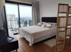 Just 100 meters from Shopping del Sol, hotel v destinaci Asunción