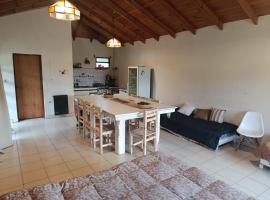 Apart hotel Las golondrinas、Médanosのホテル