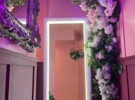 Manchester's ONLY themed slumber party suite for 8 with makeup room