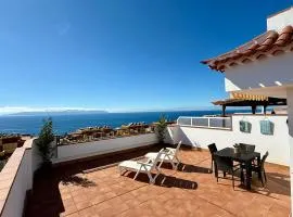 Grand and luxurious duplex with large terrace and amazing sea views