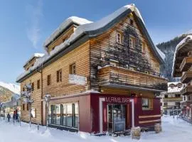 Murrmel Apartments