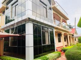 A very stylish Fumba Beach House in Zanzibar, hotel en Zanzíbar