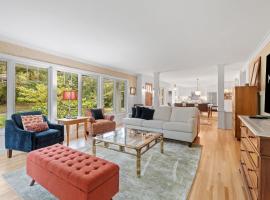 Minnehaha Grove, villa in Edina