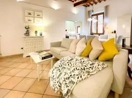 Da Vinci entire space in the heart of Tuscany