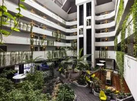 Novotel Darwin CBD