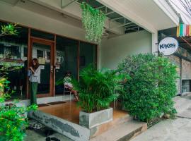 Kiko's Hostel, hostel in Thong Sala