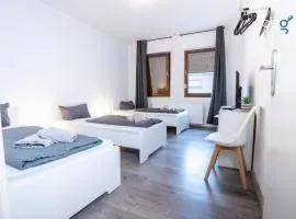 BEGE APARTMENTS WorkFlat