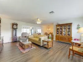 Walk to The Cove! Central Deerfield Beach Home