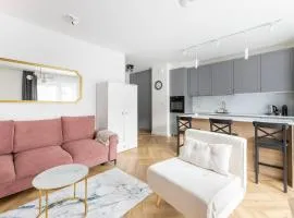 Kościelna Apartment with free parking