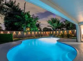 Villa Hollywood Pool Trampoline BBQ Hard Rock