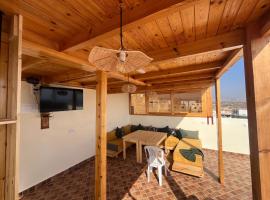 Tafokt surf house, hotel in Taghazout