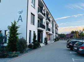 Felicia Apartments